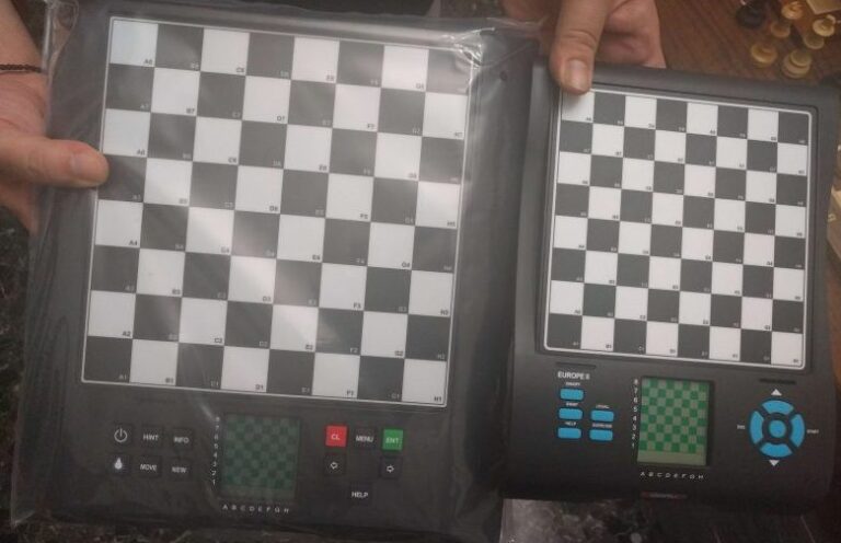 various-electronic-chess-computers